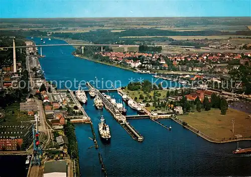 AK / Ansichtskarte Holtenau_Kiel Fliegeraufnahme Holtenauer Schleusen m. Hochbruecken Holtenau Kiel