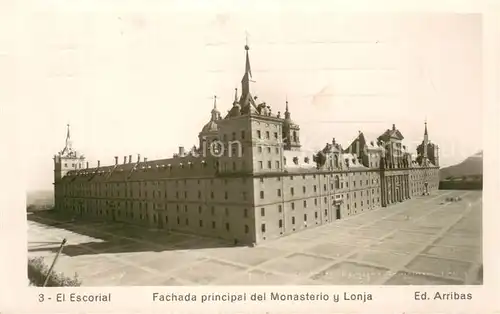 AK / Ansichtskarte El_Escorial_ES Fachada principal del Monasterio y Lonja 