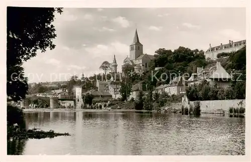 AK / Ansichtskarte Montmorillon Les Bords de la Gartempe Montmorillon