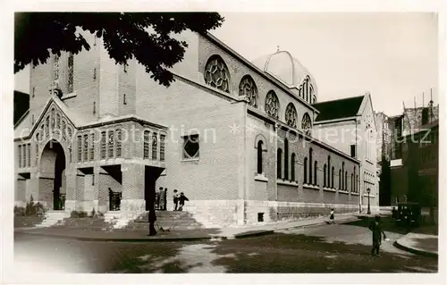 AK / Ansichtskarte Paris_75 Eglise Saint Leon et la Maison des Ceuvres Paroissiales 