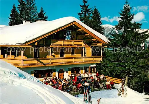 AK / Ansichtskarte Garmisch Partenkirchen Berggasthof Bayernhaus Aussenansicht Sonnenterrasse Winter Garmisch Partenkirchen