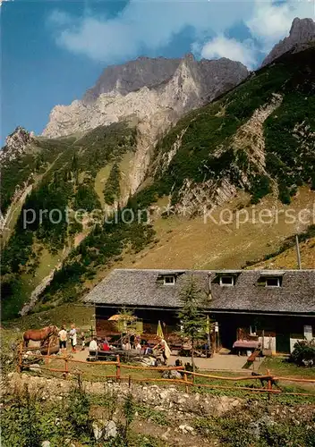 AK / Ansichtskarte Raetikon Sarotiahuette des oeAV mit Zimba und Zwoelferkopf Raetikon