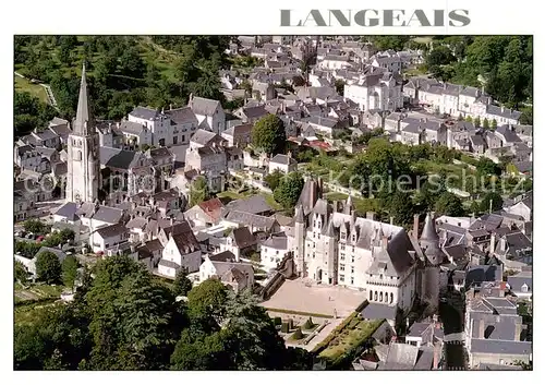AK / Ansichtskarte Langeais_37_Indre et Loire Fliegeraufnahme Le Chateau 