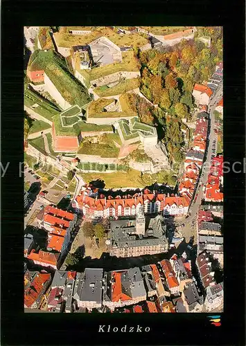 AK / Ansichtskarte Klodzko_Glatz_PL Widok na twierdze i stare miasto Fliegeraufnahme 