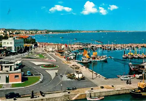 AK / Ansichtskarte Cattolica__Provincia_Rimini_IT La darsena 