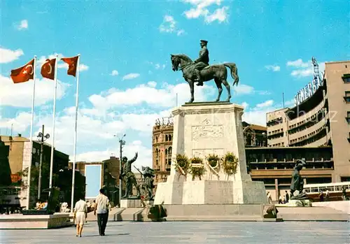 AK / Ansichtskarte Ankara Ulus Meydan ve Atatuerk Aniti Ankara