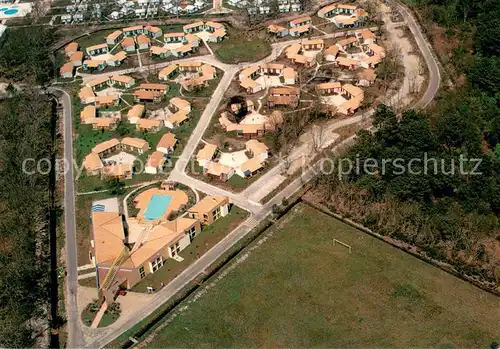 AK / Ansichtskarte Hourtin__Plage_33 Village Les Moussaillons Fliegeraufnahme 