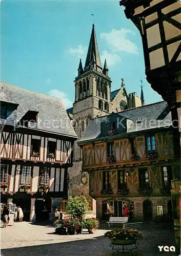 AK / Ansichtskarte Vannes_56 Les vieux quartiers La place Henry IV La cathedrale Saint Pierre 