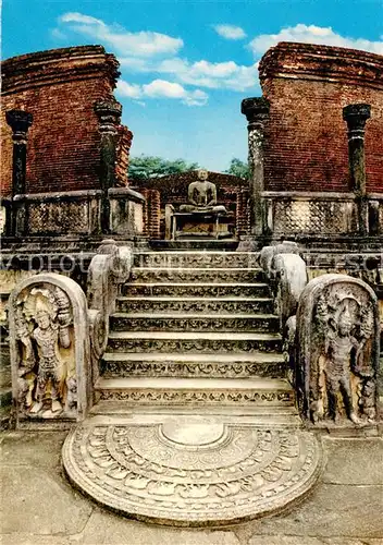AK / Ansichtskarte Polonnaruwa_Sri_Lanka Moonstone and Guardstones at Watadage 