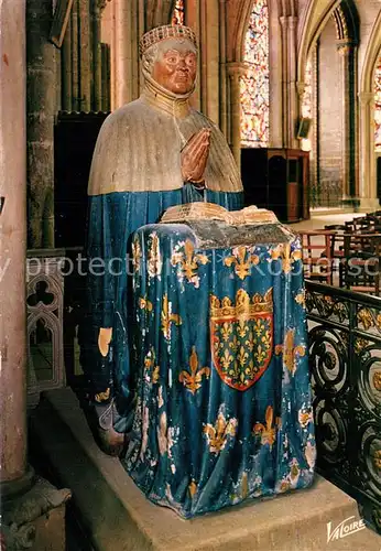 AK / Ansichtskarte Bourges_18 Dans l abside de la Cathedrale Saint Etienne Duc Jean de Berry 