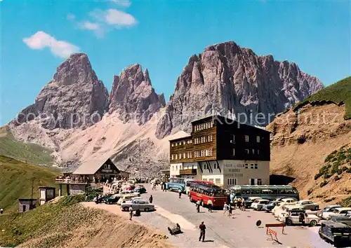 AK / Ansichtskarte Sellajoch Albergo Maria Flora al Passo Sella Sassolungo Berghotel Langkofel Dolomiten Sellajoch