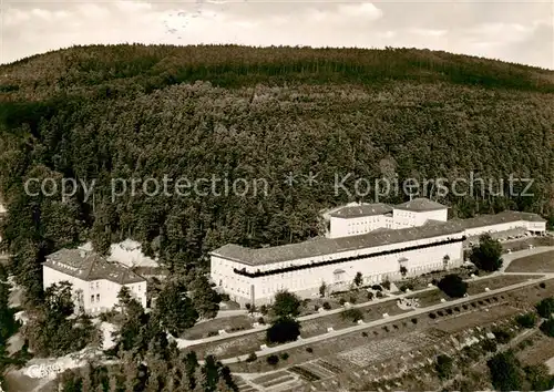 AK / Ansichtskarte Hoexter_Weser Weserbergland Klinik Fliegeraufnahme Hoexter Weser