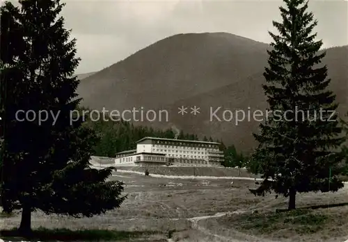 AK / Ansichtskarte Nizke_Tatry_Slovakia Tala Hotel Partizan 