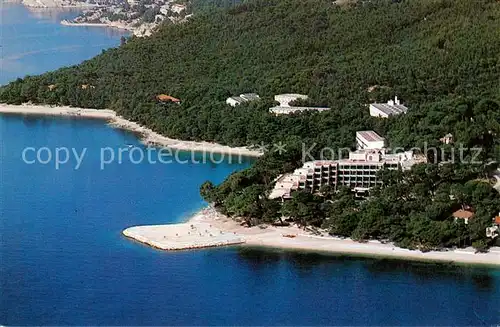AK / Ansichtskarte Brela_Croatia Kuestenpanorama Hotel Strand 