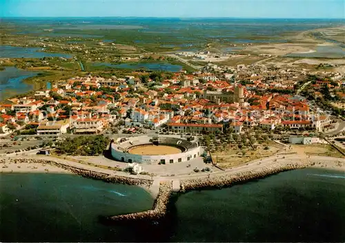 AK / Ansichtskarte Les_Saintes Maries de la Mer Vue aerienne de la ville Les