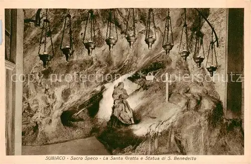 AK / Ansichtskarte Subiaco__IT Sacro Speco La Santa Grotta e Statua di S Benedetto 