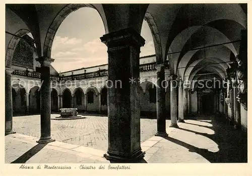 AK / Ansichtskarte Montecassino_Cassino_IT Abazia di Montecassino Chiostro dei Benefattori 