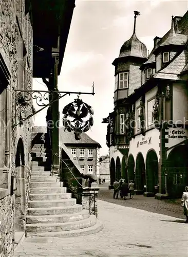 AK / Ansichtskarte Goslar Freitreppe zum Rathaus 12. Jhdt. Hotel Kaiserworth ehemals Gildehaus der Schneider 15. Jhdt. Serie Schoenes Deutschland Goslar
