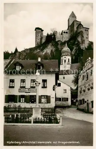 AK / Ansichtskarte Kipfenberg_Altmuehltal Marktplatz m. Kriegerdenkmal Kipfenberg Altmuehltal