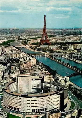 AK / Ansichtskarte Paris_75 Maison de la Radio la Seine et la Tour Eiffel Collection Couleurs et lumiere de France vue aerienne 