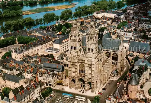 AK / Ansichtskarte Tours_37 Cathedrale Saint Gatien et la Loire vue aerienne 