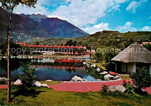 AK / Ansichtskarte Merano_Meran Schwimmbad u. kuenstlicher See Thermenanlage 