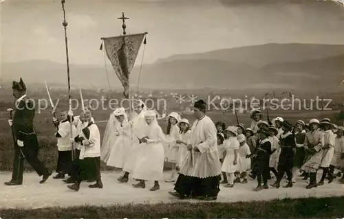 AK / Ansichtskarte Delemont Umzug Parade Delemont