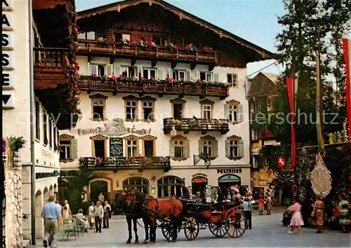 AK / Ansichtskarte St_Wolfgang_Wolfgangsee Hotel Post Aussenansicht m. Kutsche Gespann St_Wolfgang_Wolfgangsee