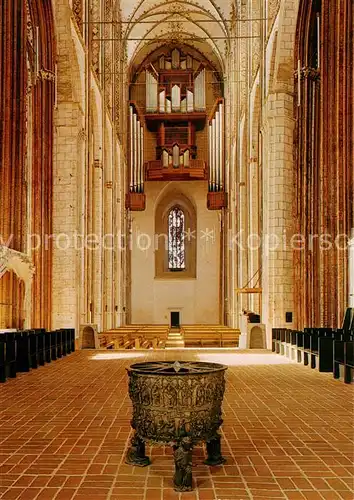 AK / Ansichtskarte Luebeck Marienkirche Mittelschiff nach Westen Grosse Orgel Innenansicht Luebeck