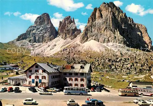 AK / Ansichtskarte Passo_Sella_Selva_Val_Gardena_IT Rifugio Passo Sella col Sassolungo Dolomiti Langkofel 