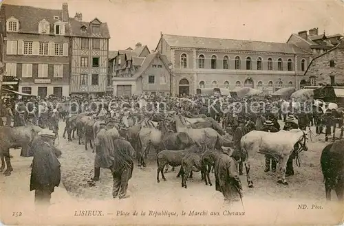 AK / Ansichtskarte Lisieux_14 Place de la Republique   la Marche aux Cheavaux 