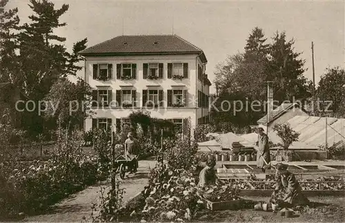 AK / Ansichtskarte Niederlenz_AG Gartenbauschule f. Frauen Aussenansicht m. Garten 