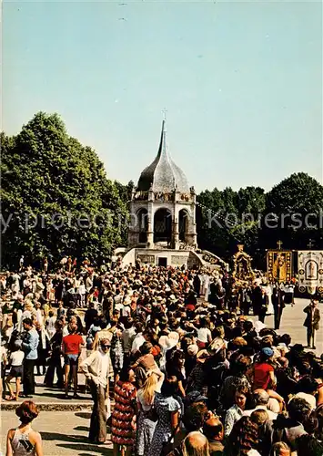AK / Ansichtskarte Sainte Anne__de_Auray_56 La Basilique et la Fontaine 