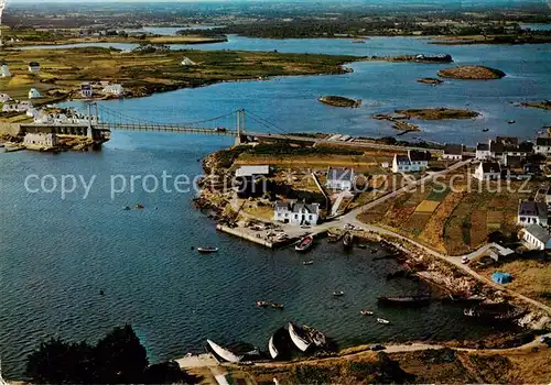 AK / Ansichtskarte Pont Lorois Vue generale aerienne sur la Riviere et la Petite Mer d Etel 