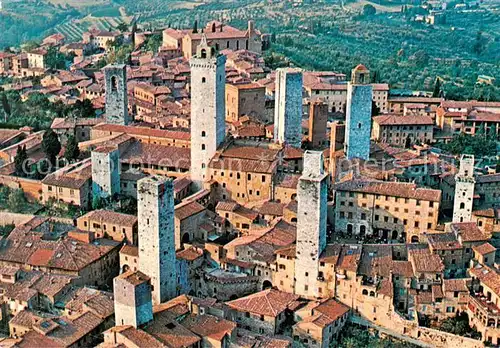AK / Ansichtskarte San_Gimignano_Toscana_IT Citta dall aereo 