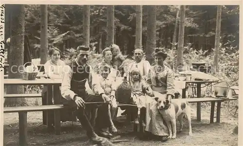 AK / Ansichtskarte Neumuenster_Zuerich Familien Picknick Neumuenster_Zuerich