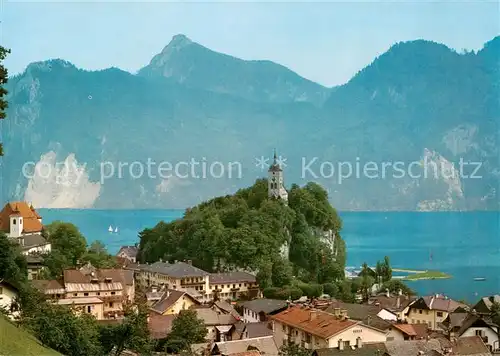 AK / Ansichtskarte Traunkirchen_AT Stadtbild mit ehemaliger Klosterkirche und Johanneskapelle Traunsee Alpen 