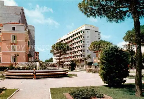 AK / Ansichtskarte Grado_Gorizia_IT Grand Hotel Astoria Fontana Springbrunnen 