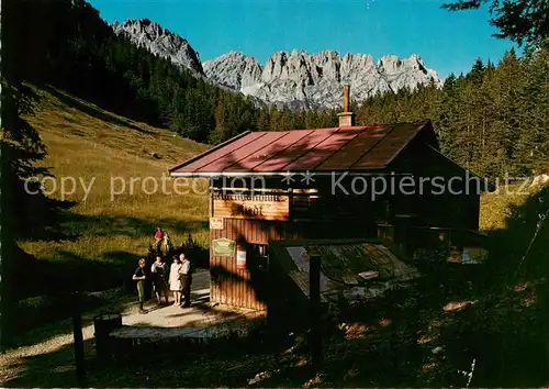 AK / Ansichtskarte Ellmau_Elmau_Tirol_AT Riedlhuette mit Vorderer Karlspitze und Toerlspitzen 