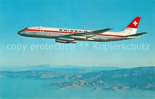 AK / Ansichtskarte Flugzeuge_Zivil Swissair DC 8 62 