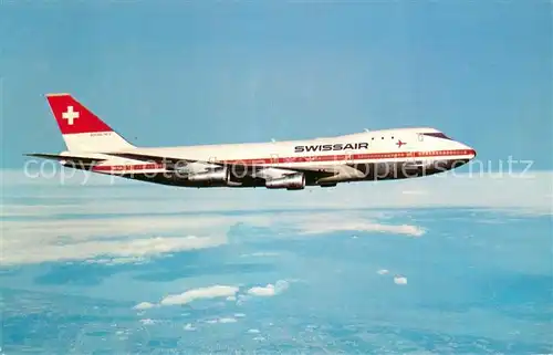 AK / Ansichtskarte Flugzeuge_Zivil Swissair Boeing 747 B 