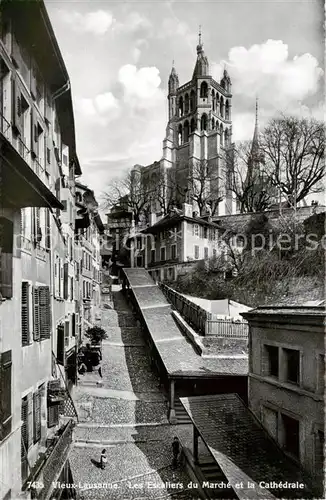 AK / Ansichtskarte Lausanne_VD Les Escaliers du Marche et la Cathedrale Lausanne VD