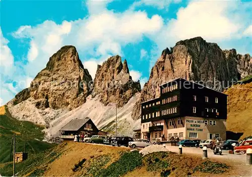 AK / Ansichtskarte Sellajoch Rifugio Maria Flora al Passo di Sella Sassolungo Berghau Langkofel Dolomiten Sellajoch