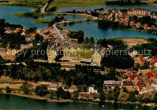 AK / Ansichtskarte Ploen_See Schloss Holsteinische Schweiz Ploen_See