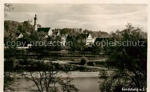 AK / Ansichtskarte Landsberg_Lech Teilansicht am Fluss Landsberg_Lech