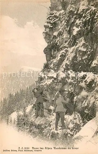 AK / Ansichtskarte Klettern_Bergsteigen J.J.3231 Alpes Vaudoise en hiver 