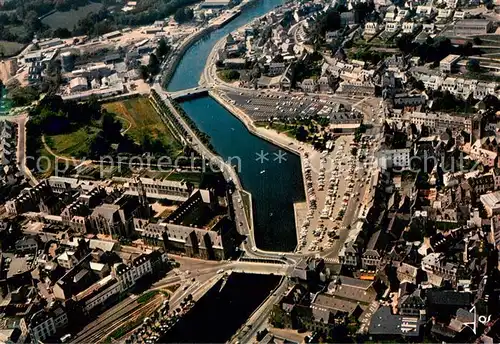 AK / Ansichtskarte Lannion_22_Cotes d_Armor Fliegeraufnahme Le centre ville et le Leguer 