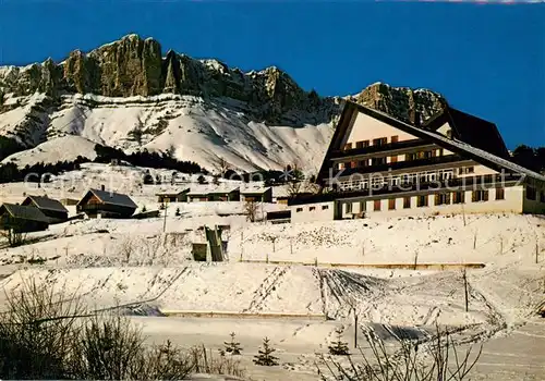 AK / Ansichtskarte Gresse en Vercors_38_Isere Centre de Vacances Comite d Entreprise Rhone Poulenc en hiver 