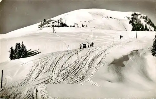 AK / Ansichtskarte Lenk_Simmental Skipisten am Betelberg Wintersportplatz Berner Alpen Lenk Simmental