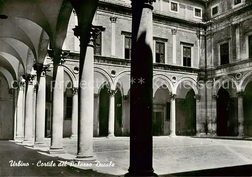 AK / Ansichtskarte 73795392 Urbino_IT Cortile del Palazzo Ducale 